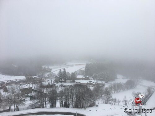 Spa-Francorchamps Run Overzicht Circuit mist en sneeuw.